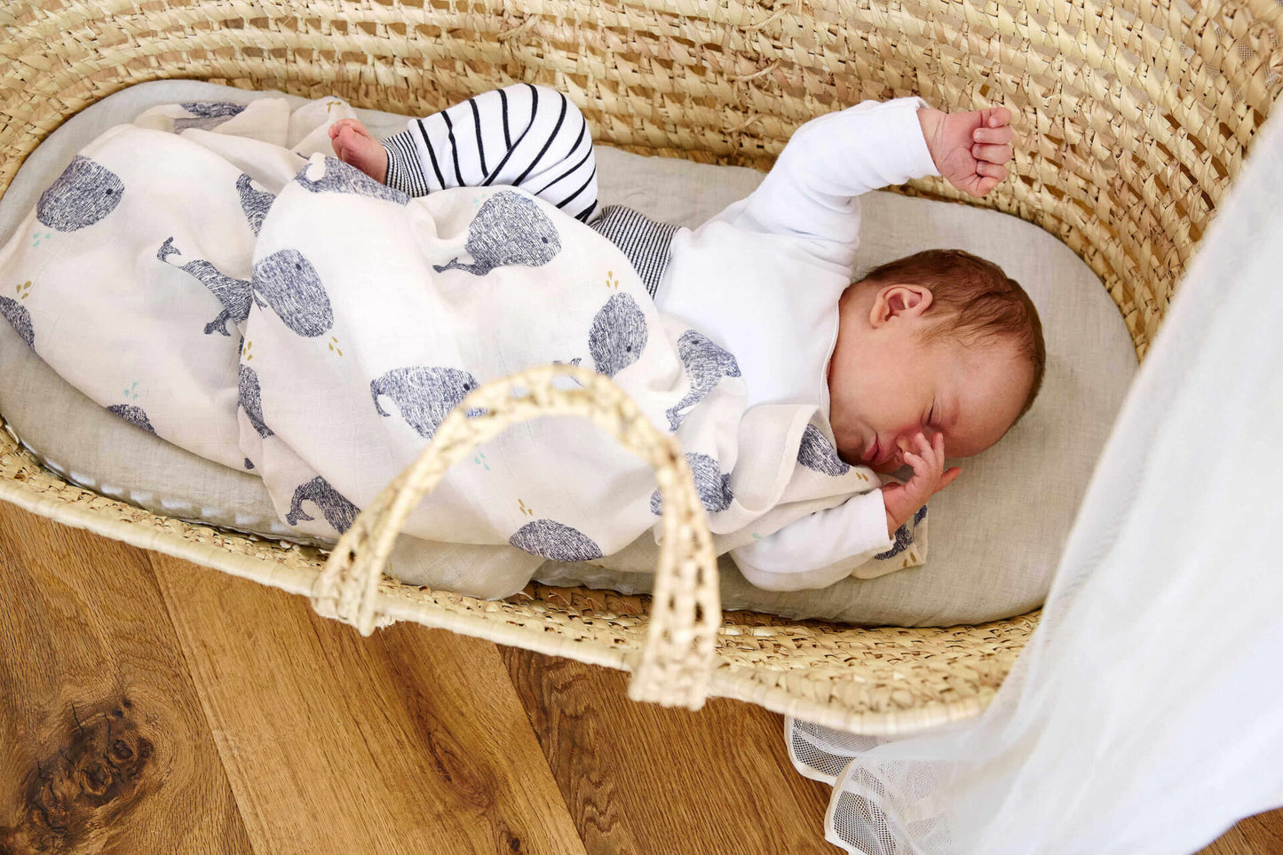 Muslin Swaddle & Burp Little Water Whale - lässig