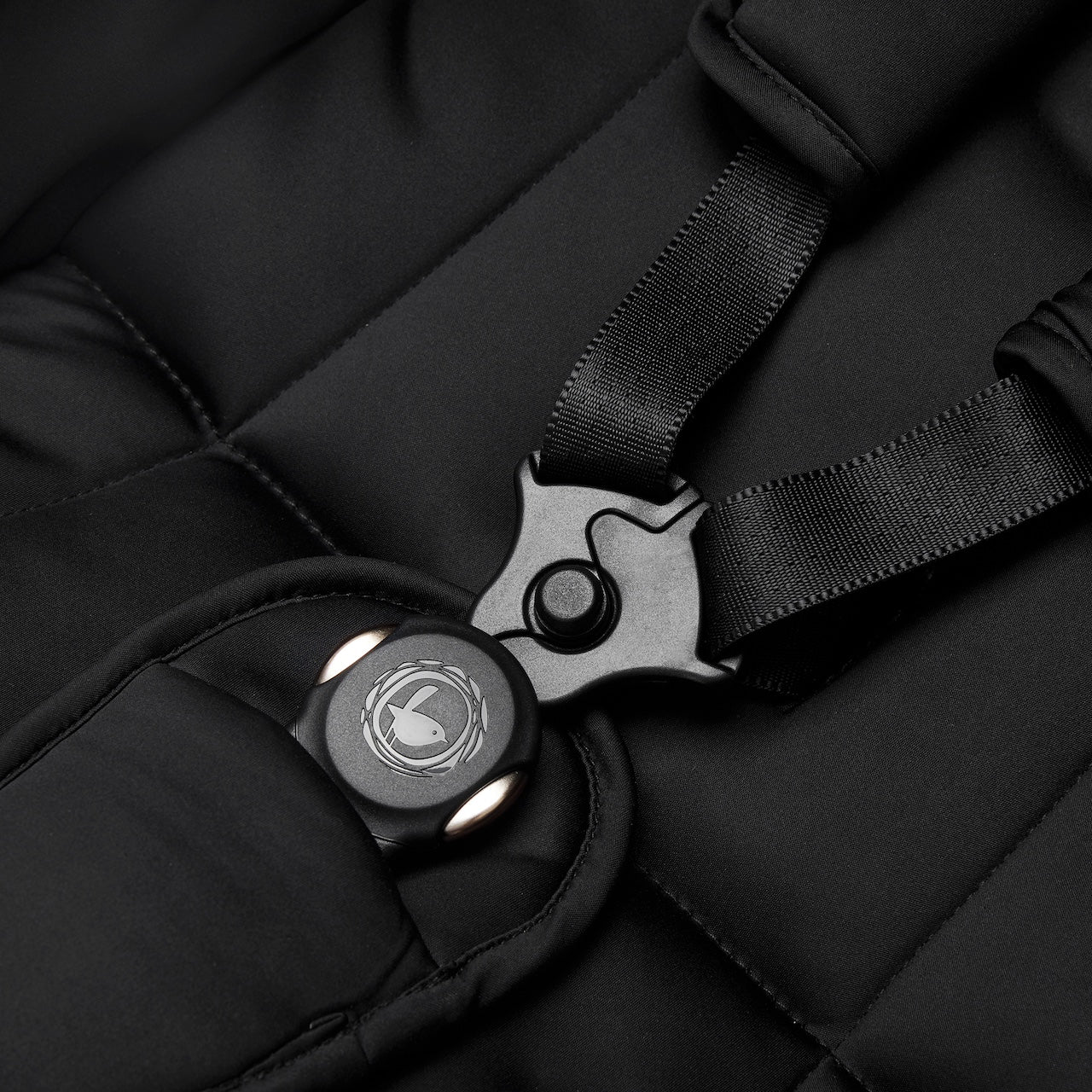 City Ranger Black Gold - avova