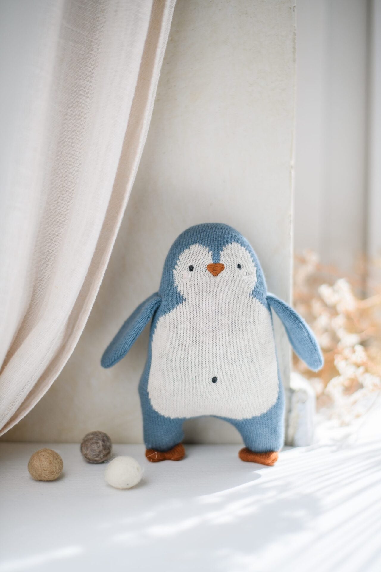Rassel Pinguin blau - von ava&yves