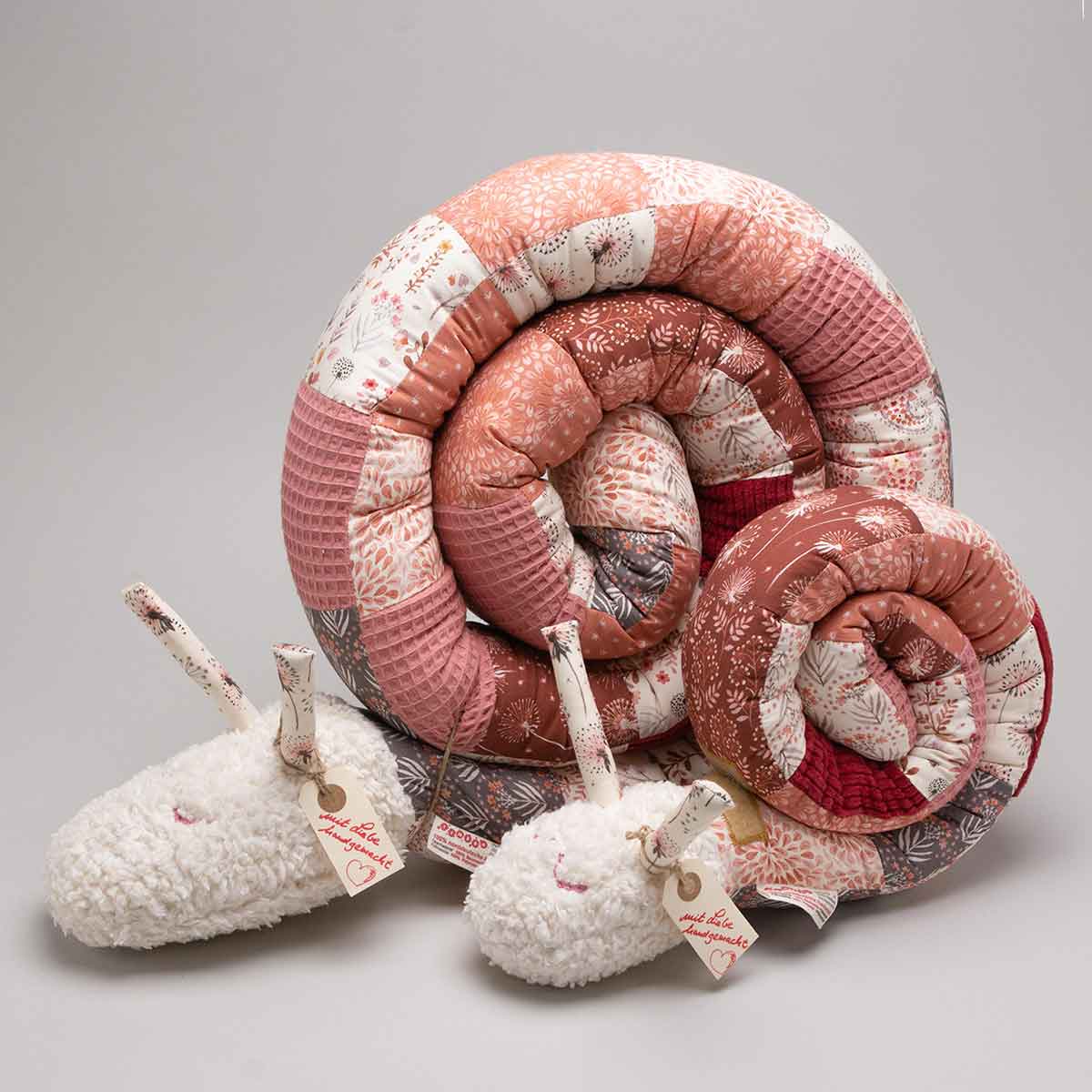 Tinéba Kuschelschnecke Pusteblume rost