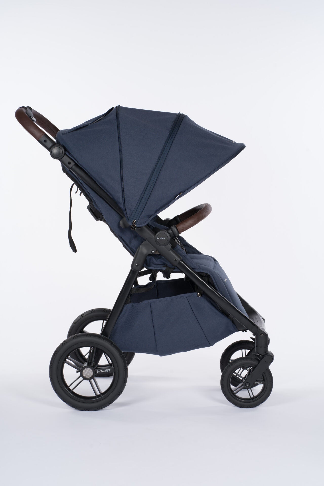 Buggy M.4x plus Blueberry - mast swiss design