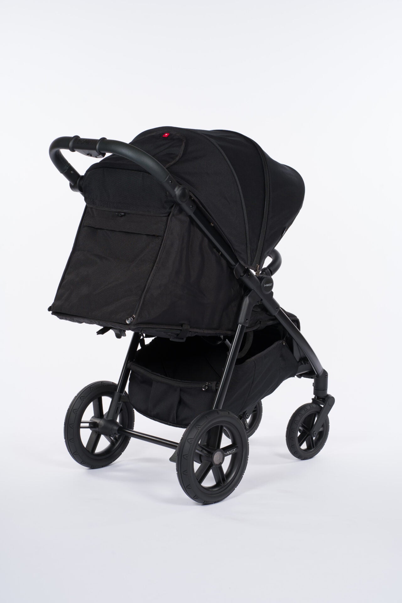 Buggy M.4x plus Onyx - mast swiss design