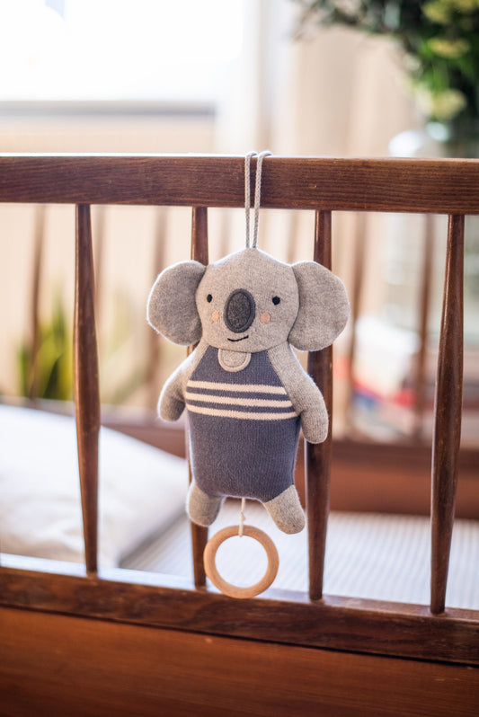 Strickspieluhr Koala, blau - von ava&yves