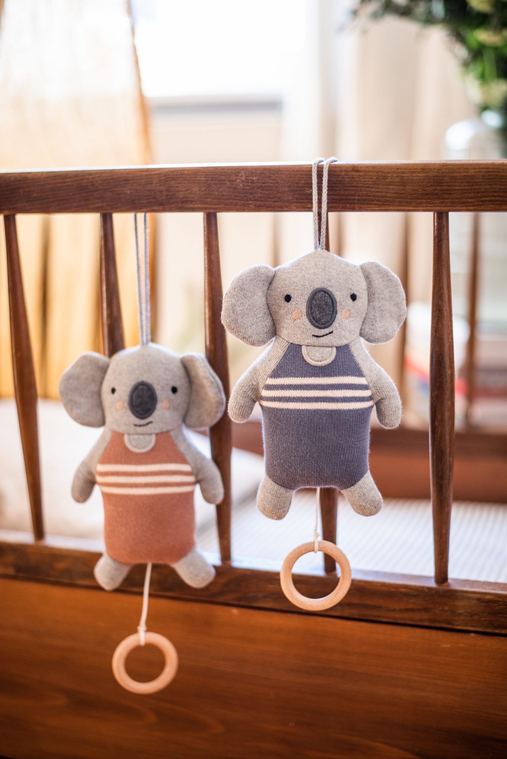 Strickspieluhr Koala, braun - von ava&yves