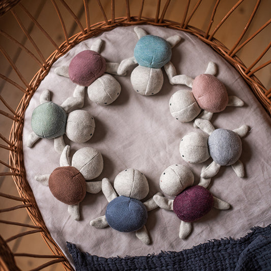 Rassel Schildkröte türkis blau - von ava&yves